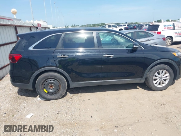 2019 Kia Sorento L z VIN 5XYPG4A39KG534430, wystawiony jako IAAI lot #42255655 z przebiegiem 167 437 mil mil oraz . Historia ofert i sprzedaży dostępna na DreamBid. Obrazek 13.