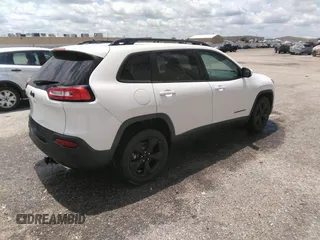 2016 Jeep Cherokee Latitude with VIN 1C4PJLCS8GW229995, listed as a IAAI auction lot 42534085 with 158,263 mi miles and . Bid and sale history available at DreamBid. Image 4.