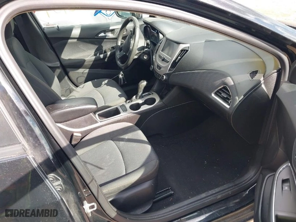 2018 Chevrolet Cruze LS with VIN 1G1BC5SM5J7184351, listed as a IAAI auction lot 41672109 with 117,143 mi miles. Bid and sale history available at carsss.com. Image 5.
