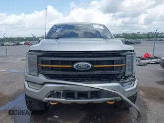 2023 Ford F-150 XL z VIN 1FTEW1E83PFB26367, wystawiony jako IAAI lot #42067676 z przebiegiem 32 068 mil mil oraz . Historia ofert i sprzedaży dostępna na DreamBid. Obrazek 12.