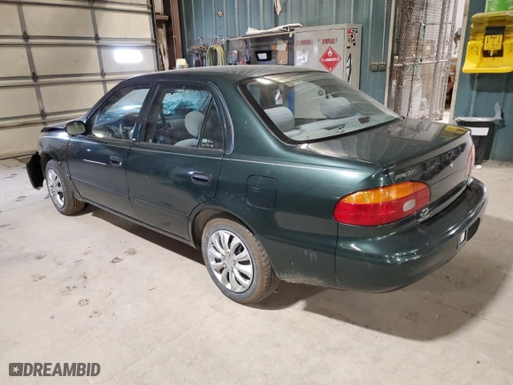 2001 Chevrolet Prizm with VIN 1Y1SK54881Z435826, listed as a Copart auction lot 81704884 with 76,000 mi miles and Salvage Title. Bid and sale history available at carsss.com. Image 2.