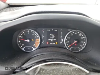 2020 Jeep Renegade Sport with VIN ZACNJAAB3LPL71917, listed as a Copart auction lot 55525795 with 83,118 mi miles and Salvage title. Bid and sale history available at DreamBid. Image 9.