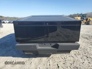 2024 Tesla Cybertruck z VIN 7G2CEHED5RA031214, wystawiony jako Copart lot #85656154 z przebiegiem 2 102 mil mil oraz Szkoda całkowita • Salvage title. Historia ofert i sprzedaży dostępna na DreamBid. Obrazek 6.
