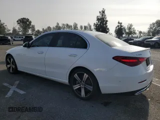 2022 Mercedes-Benz C 300 z VIN W1KAF4GB4NR062608, wystawiony jako Copart lot #43452605 z przebiegiem 19 604 mil mil oraz Szkoda całkowita • Salvage title. Historia ofert i sprzedaży dostępna na DreamBid. Obrazek 2.