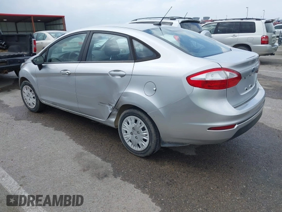 2017 Ford Fiesta S z VIN 3FADP4AJ1HM104006, wystawiony jako IAAI lot #41943413 z przebiegiem 111 873 mil mil oraz . Historia ofert i sprzedaży dostępna na DreamBid. Obrazek 3.