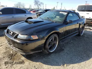 2001 Ford Mustang GT Deluxe with VIN 1FAFP45X51F165193, listed as a Copart auction lot 46522445 with 196,906 mi miles and Salvage Title. Bid and sale history available at carsss.com. Image 1.