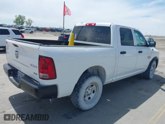 2017 Ram 1500 Express z VIN 1C6RR7KG1HS820322, wystawiony jako IAAI lot #42192578 z przebiegiem 155 574 mil mil oraz . Historia ofert i sprzedaży dostępna na DreamBid. Obrazek 4.