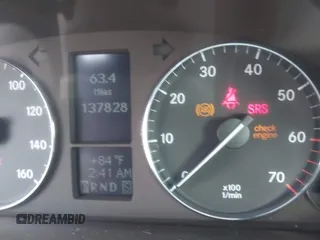 2005 Mercedes-Benz C 240 z VIN WDBRH61J65F567374, wystawiony jako IAAI lot #42477782 z przebiegiem 137 828 mil mil oraz . Historia ofert i sprzedaży dostępna na DreamBid. Obrazek 7.
