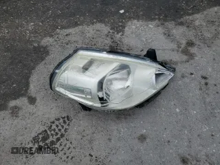 2009 Nissan Versa S z VIN 3N1BC11E09L352045, wystawiony jako Copart lot #46843955 z przebiegiem 170 741 mil mil oraz Szkoda całkowita • Salvage title. Historia ofert i sprzedaży dostępna na DreamBid. Obrazek 12.