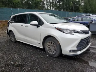 2021 Toyota Sienna XLE with VIN 5TDYSKFC1MS019685, listed as a Copart auction lot 52009665 with 0 mi miles and Salvage Title. Bid and sale history available at carsss.com. Image 4.