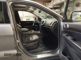 2011 Jeep Grand Cherokee Laredo with VIN 1J4RR4GG7BC578079, listed as a IAAI auction lot 42491750 with 197,581 mi miles and . Bid and sale history available at DreamBid. Image 5.