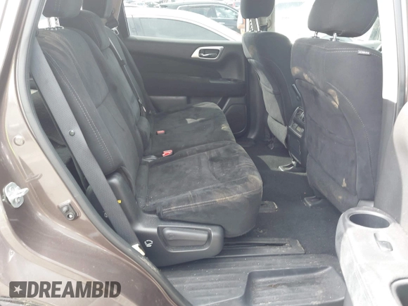 2016 Nissan Pathfinder SV with VIN 5N1AR2MN6GC651858, listed as a IAAI auction lot 41920897 with 247,344 mi miles. Bid and sale history available at carsss.com. Image 8.
