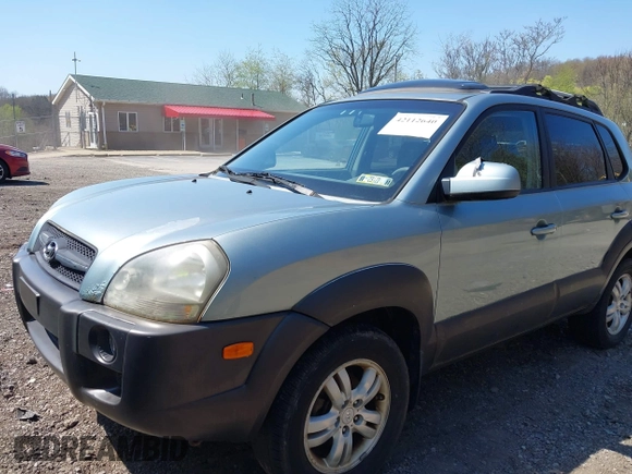 2006 Hyundai Tucson GLS with VIN KM8JN12D06U285856, listed as a IAAI auction lot 42112640 with 157,016 mi miles. Bid and sale history available at carsss.com. Image 13.