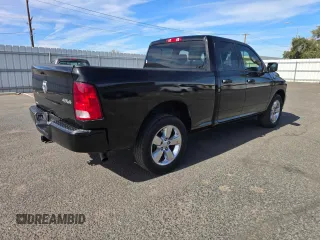 2019 Ram 1500 Tradesman z VIN 1C6RR7FG4KS608001, wystawiony jako Copart lot #54559935 z przebiegiem 53 356 mil mil oraz Szkoda całkowita • Salvage title. Historia ofert i sprzedaży dostępna na DreamBid. Obrazek 4.