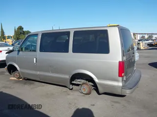 2004 GMC Safari with VIN 1GKEL19X74B509293, listed as a IAAI auction lot 41409987 with Not Provided miles. Bid and sale history available at carsss.com. Image 14.
