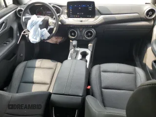 2024 Chevrolet Blazer LT z VIN 3GNKBDRS9RS129110, wystawiony jako Copart lot #59598695 z przebiegiem 24 440 mil mil oraz Nie do naprawy • Non repairable. Historia ofert i sprzedaży dostępna na DreamBid. Obrazek 8.