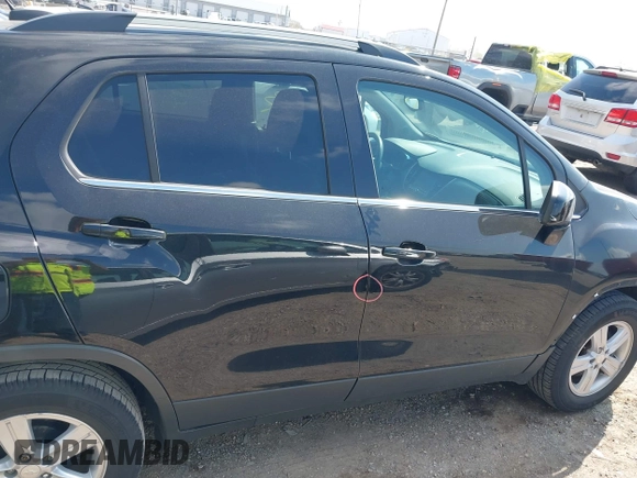 2020 Chevrolet Trax LT z VIN 3GNCJLSB9LL226191, wystawiony jako IAAI lot #42010382 z przebiegiem 90 357 mil mil oraz . Historia ofert i sprzedaży dostępna na DreamBid. Obrazek 13.