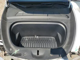2022 Tesla Model Y Long Range z VIN 7SAYGDEE1NF354633, wystawiony jako Copart lot #55221835 z przebiegiem 53 821 mil mil oraz Szkoda całkowita • Salvage title. Historia ofert i sprzedaży dostępna na DreamBid. Obrazek 11.