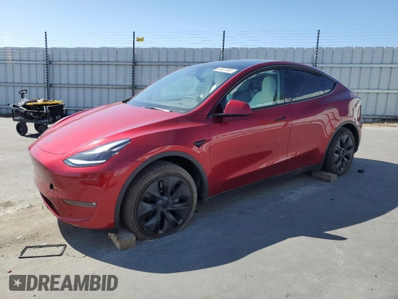 2024 Tesla Model Y Long Range с VIN 7SAYGDEE9RF125137, выставлен на аукционе Copart как лот 56301845 с пробегом 10 024 миль миль и Списание • Salvage title. История ставок и продаж доступна на DreamBid. Изображение 1.