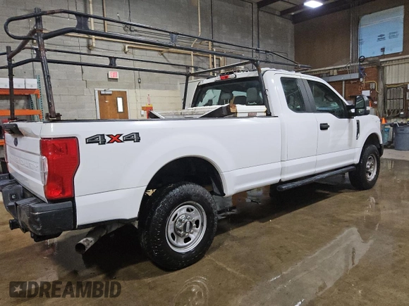 2020 Ford F-350 XL with VIN 1FT8X3B69LEC72488, listed as a Copart auction lot 44338235 with 95,767 mi miles and Clean title. Bid and sale history available at DreamBid. Image 3.