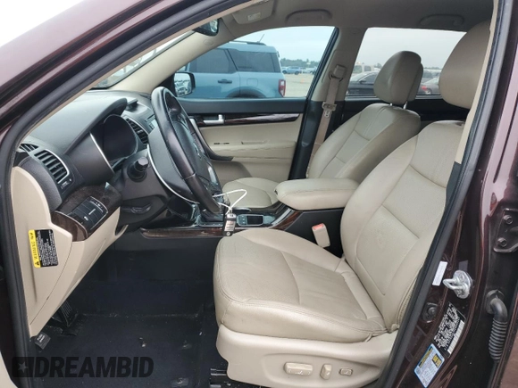 2014 Kia Sorento EX with VIN 5XYKU4A7XEG460347, listed as a Copart auction lot 46109705 with 156,546 mi miles and Clean Title. Bid and sale history available at carsss.com. Image 7.