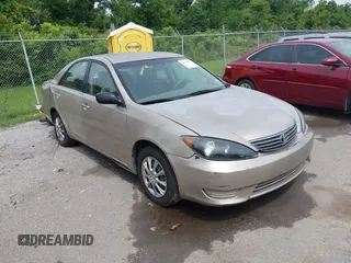 2006 Toyota Camry STD z VIN JTDBE32K963055905, wystawiony jako IAAI lot #42352595 z przebiegiem 151 174 mil mil oraz . Historia ofert i sprzedaży dostępna na DreamBid. Obrazek 1.