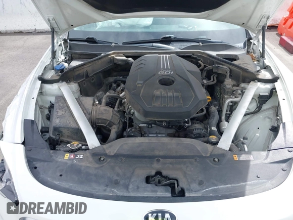 2018 Kia Stinger with VIN KNAE15LA8J6031125, listed as a IAAI auction lot 41928665 with 82,003 mi miles. Bid and sale history available at carsss.com. Image 10.
