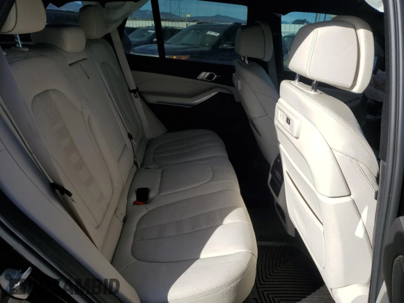 2021 BMW X5 M50i with VIN 5UXJU4C01M9F13949, listed as a Copart auction lot 84485564 with 0 mi miles and Salvage Title. Bid and sale history available at carsss.com. Image 11.