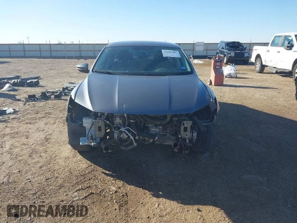 2017 Volkswagen Passat S z VIN 1VWAT7A39HC071640, wystawiony jako IAAI lot #41686081 z przebiegiem 136 638 mil mil oraz . Historia ofert i sprzedaży dostępna na DreamBid. Obrazek 13.