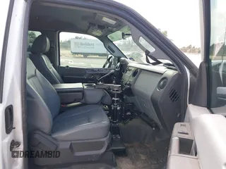 2015 Ford F-250 XLT с VIN 1FT7X2A65FEC57448, выставлен на аукционе IAAI как лот 41552596 с пробегом 113 158 миль миль и . История ставок и продаж доступна на DreamBid. Изображение 5.
