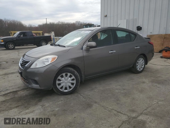 2012 Nissan Versa SL with VIN 3N1CN7AP8CL902778, listed as a Copart auction lot 50884125 with 88,692 mi miles and Salvage Title. Bid and sale history available at carsss.com. Image 1.