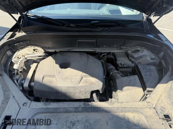 2018 Volvo XC90 Momentum with VIN YV4102PK1J1361818, listed as a Copart auction lot 54791625 with 128,474 mi miles and Clean Title. Bid and sale history available at carsss.com. Image 7.