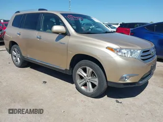 2011 Toyota Highlander Limited with VIN 5TDDK3EH8BS086668, listed as a IAAI auction lot 42071099 with 217,504 mi miles and . Bid and sale history available at DreamBid. Image 1.