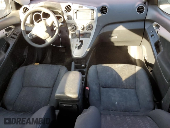2013 Toyota Matrix S z VIN 2T1KE4EE4DC050708, wystawiony jako Copart lot #85368584 z przebiegiem 320 514 mil mil oraz Czysty tytuł • Clean title. Historia ofert i sprzedaży dostępna na DreamBid. Obrazek 8.