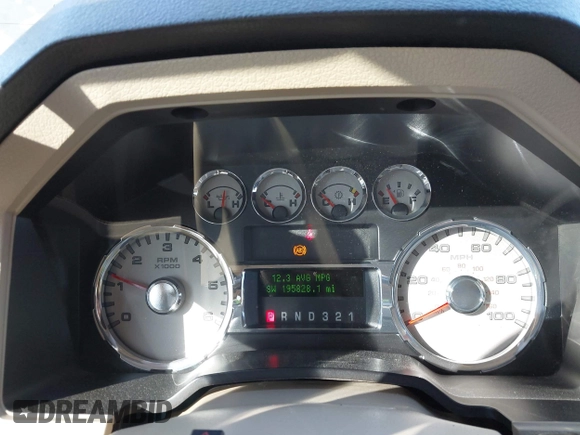 2008 Ford Super Duty F-250 SRW XL with VIN 1FTSW21598EC86992, listed as a IAAI auction lot 42024716 with 195,828 mi miles. Bid and sale history available at carsss.com. Image 7.