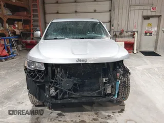 2018 Jeep Grand Cherokee Upland with VIN 1C4RJFAG5JC129757, listed as a IAAI auction lot 42006551 with 143,610 mi miles and . Bid and sale history available at DreamBid. Image 13.