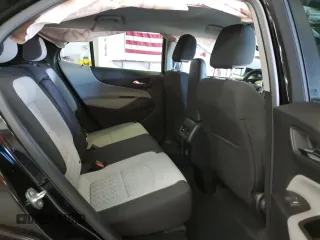 2022 Chevrolet Equinox LS z VIN 2GNAXSEV2N6146938, wystawiony jako Copart lot #46163765 z przebiegiem 10 693 mil mil oraz Szkoda całkowita • Salvage title. Historia ofert i sprzedaży dostępna na DreamBid. Obrazek 11.
