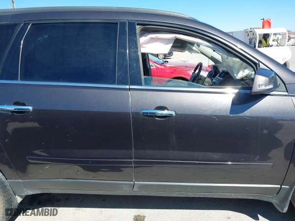 2015 Chevrolet Traverse LT with VIN 1GNKRGKD6FJ376817, listed as a IAAI auction lot 41844855 with 156,273 mi miles. Bid and sale history available at carsss.com. Image 13.