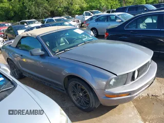 2006 Ford Mustang Standard with VIN 1ZVFT84N865139694, listed as a IAAI auction lot 42105051 with 198,042 mi miles and . Bid and sale history available at carsss.com. Image 1.