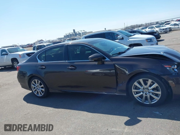2013 Lexus GS 350 z VIN JTHCE1BL2D5013898, wystawiony jako IAAI lot #41988563 z przebiegiem 108 500 mil mil oraz . Historia ofert i sprzedaży dostępna na DreamBid. Obrazek 13.
