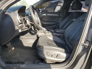 2017 Audi A3 Premium z VIN WAUAUGFF1H1027126, wystawiony jako Copart lot #53603255 z przebiegiem 98 094 mil mil oraz Szkoda całkowita • Salvage title. Historia ofert i sprzedaży dostępna na DreamBid. Obrazek 7.
