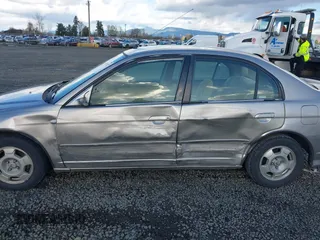 2005 Honda Civic with VIN JHMES96685S026520, listed as a IAAI auction lot 41818392 with 193,805 mi miles and . Bid and sale history available at DreamBid. Image 6.