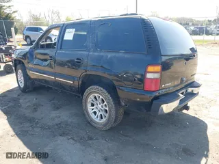 2000 Chevrolet New Tahoe LT with VIN 1GNEK13TXYJ191872, listed as a IAAI auction lot 41860033 with 1 mi miles. Bid and sale history available at carsss.com. Image 3.