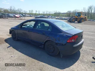 2007 Honda Civic Sdn LX with VIN 1HGFA16547L034503, listed as a IAAI auction lot 42063562 with 181,281 mi miles. Bid and sale history available at carsss.com. Image 3.