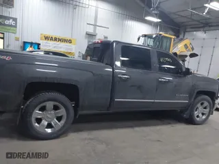 2014 Chevrolet Silverado 1500 LTZ with VIN 3GCUKSEC0EG135671, listed as a IAAI auction lot 41539503 with 182,127 mi miles. Bid and sale history available at carsss.com. Image 13.
