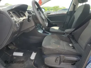 2016 Volkswagen Golf SE z VIN WVWKP7AU8GW916706, wystawiony jako Copart lot #53933495 z przebiegiem 62 427 mil mil oraz Szkoda całkowita • Salvage title. Historia ofert i sprzedaży dostępna na DreamBid. Obrazek 7.