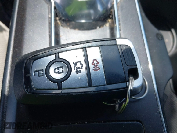 2018 Ford Fusion SE with VIN 3FA6P0HD2JR222690, listed as a IAAI auction lot 42172153 with 132,980 mi miles and . Bid and sale history available at DreamBid. Image 11.
