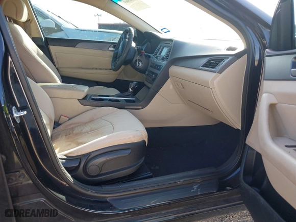 2015 Hyundai Sonata 2.4L SE with VIN 5NPE24AF0FH163432, listed as a IAAI auction lot 42005069 with 186,390 mi miles. Bid and sale history available at carsss.com. Image 5.