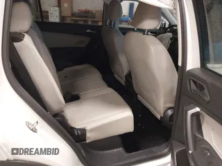 2020 Volkswagen Tiguan SE with VIN 3VV3B7AX4LM141023, listed as a IAAI auction lot 41521923 with 69,479 mi miles and . Bid and sale history available at DreamBid. Image 8.