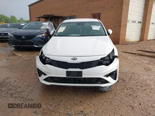 2019 Kia Optima LX with VIN 5XXGT4L36KG352553, listed as a IAAI auction lot 41527076 with 70,282 mi miles. Bid and sale history available at carsss.com. Image 13.